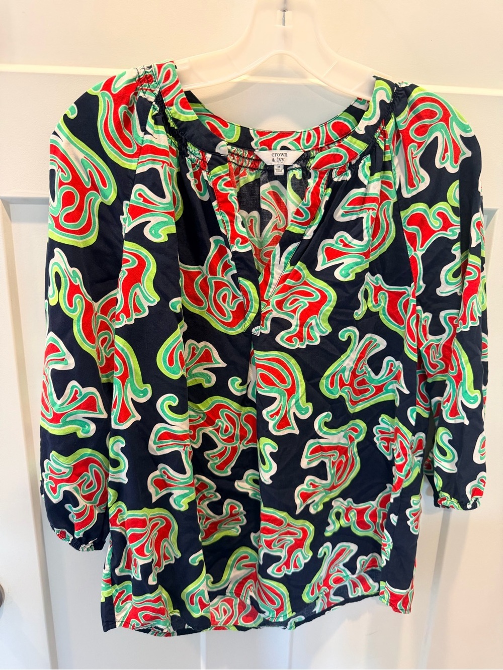 Crown & Ivy Navy Multicolor Print Peasant Blouse 3/4 Sleeve Medium